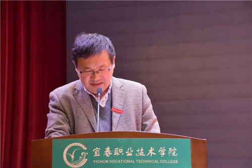 4118ccm云鼎集团共青团学习贯彻团十八大精神宣讲会(1).jpg