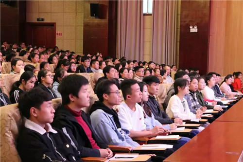 4118ccm云鼎集团共青团学习贯彻团十八大精神宣讲会(2).jpg